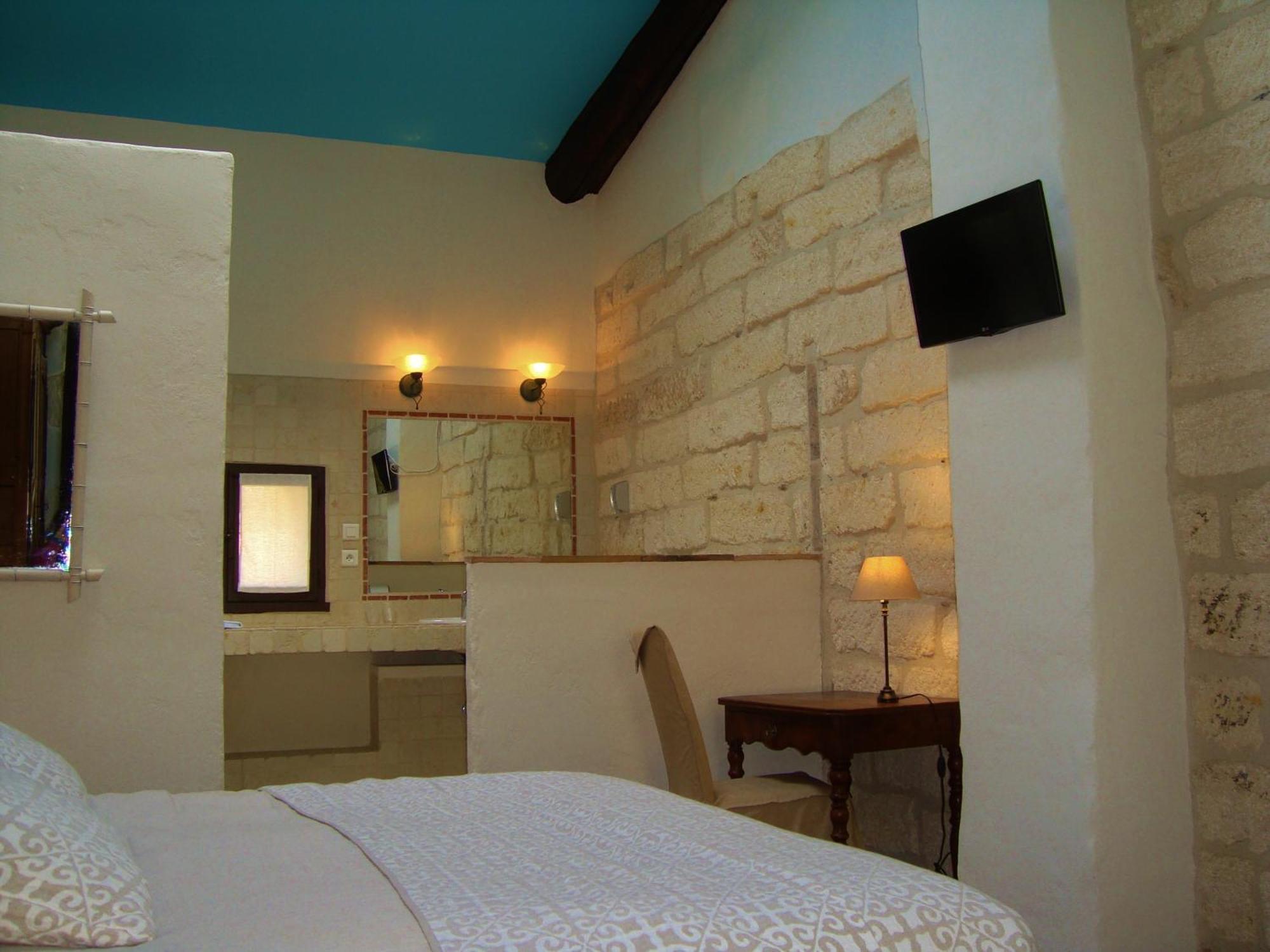 Saturargues L'Escampe Bed & Breakfast 部屋 写真